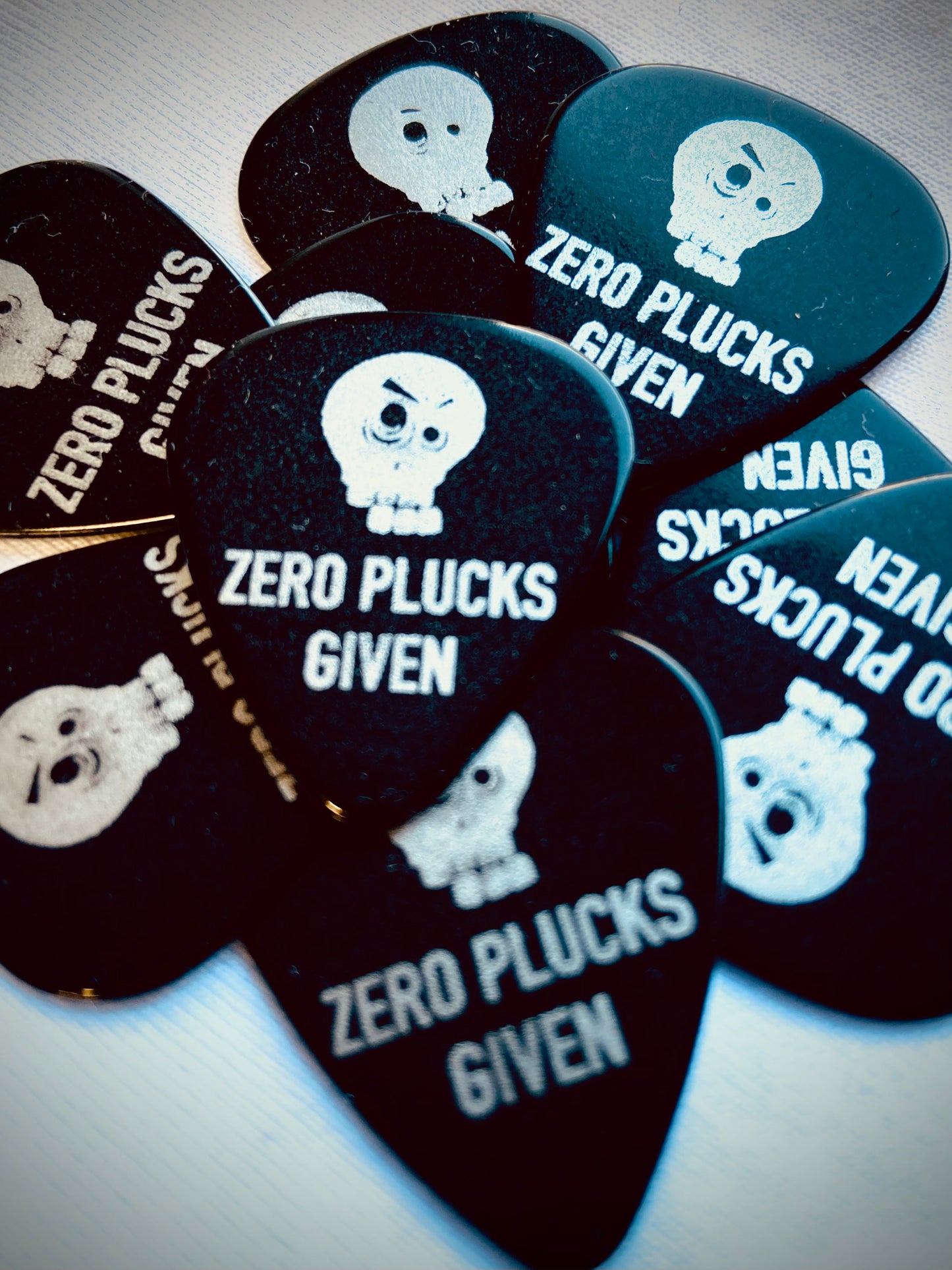 PACK OF 3 - ZERO PLUCKS GIVEN PLECTRUM