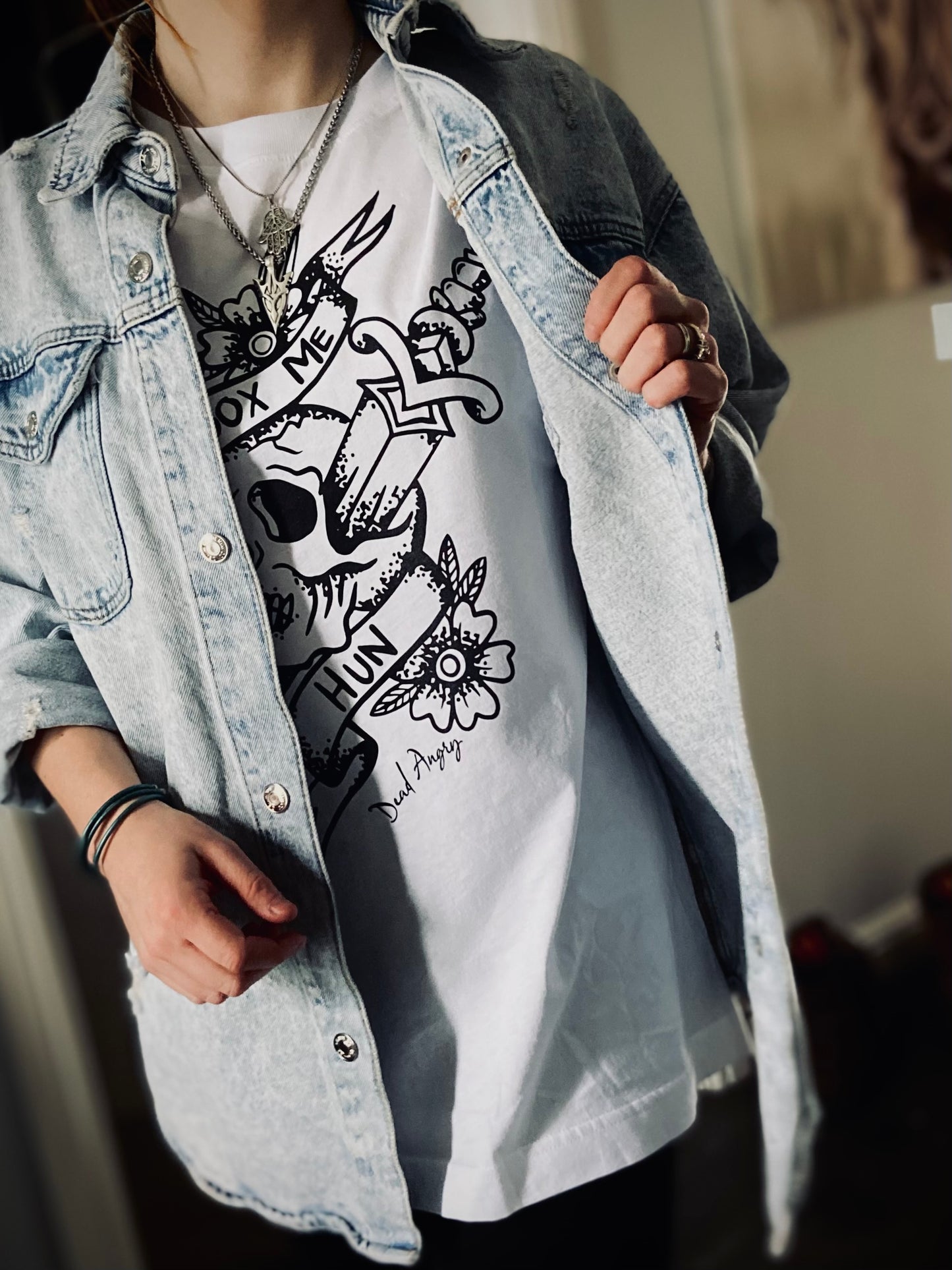 INBOX ME HUN OVERSIZED GRAPHIC TEE